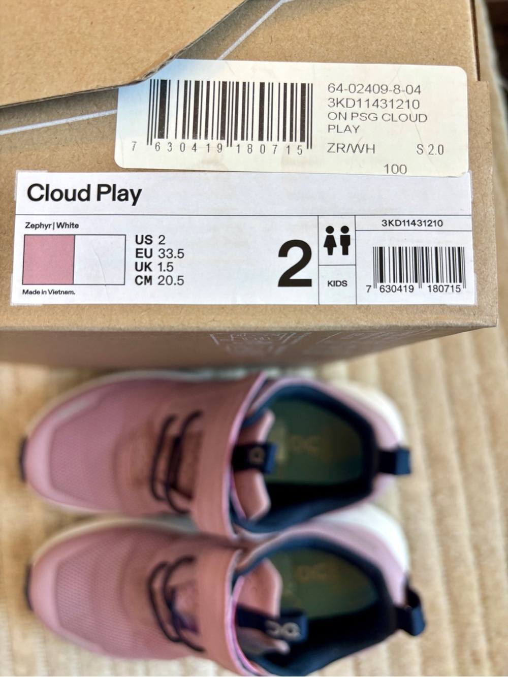 On Running Cloud Play Kids Pink and Navy Lace-Up Velcro Sneakers great condition - Picture 3 of 11